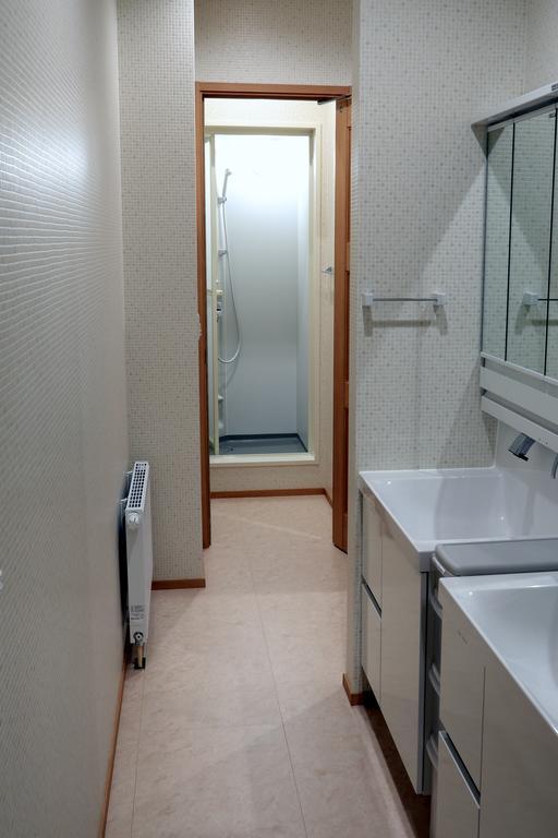 Ocho Guest House Sapporo Buitenkant foto